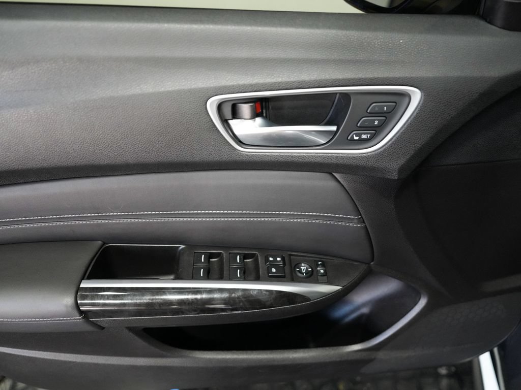 Used 2018 Acura TLX w/ Technology Package FWD image 12