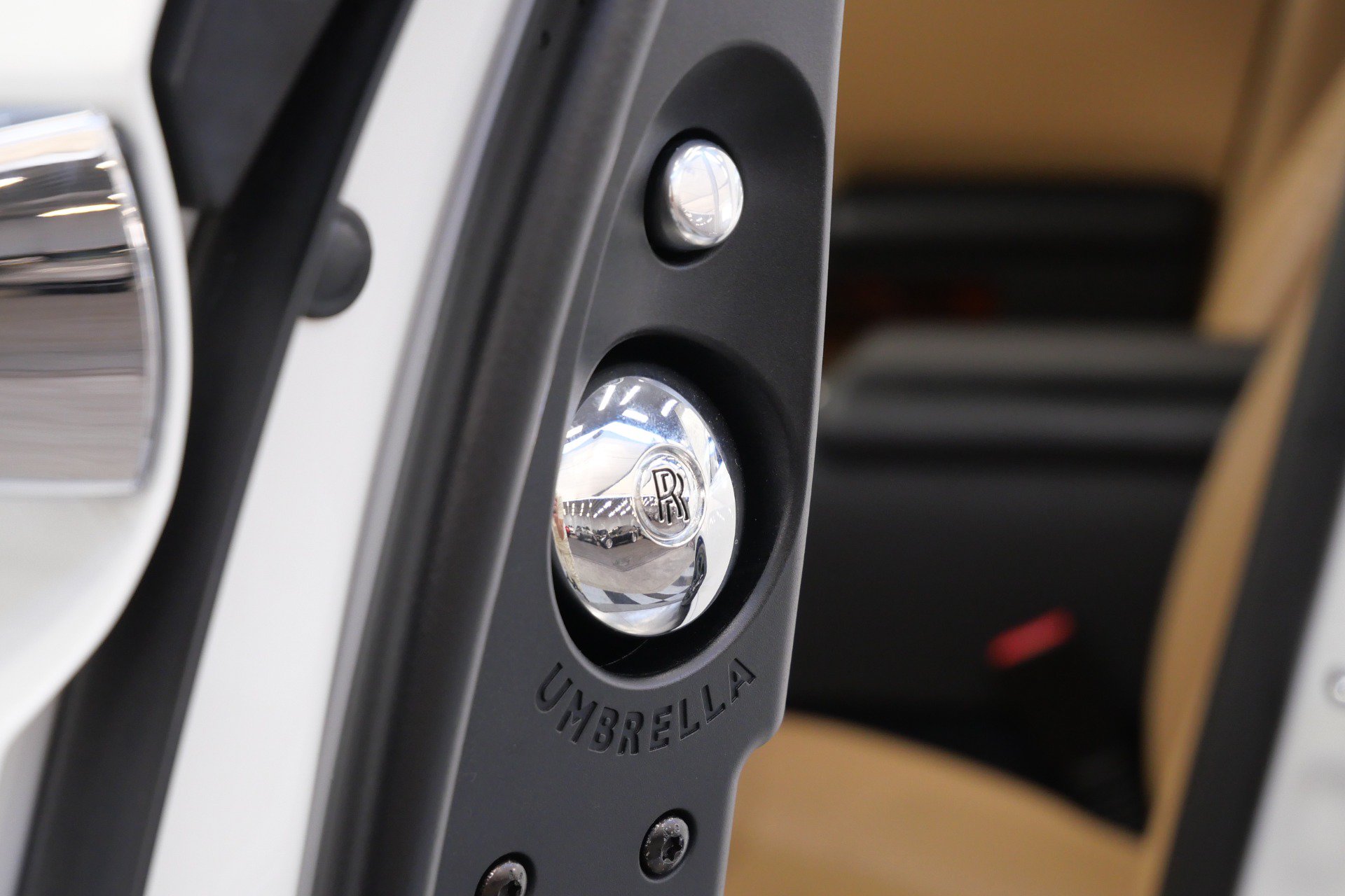 Used 2013 Rolls-Royce Ghost RWD image 36