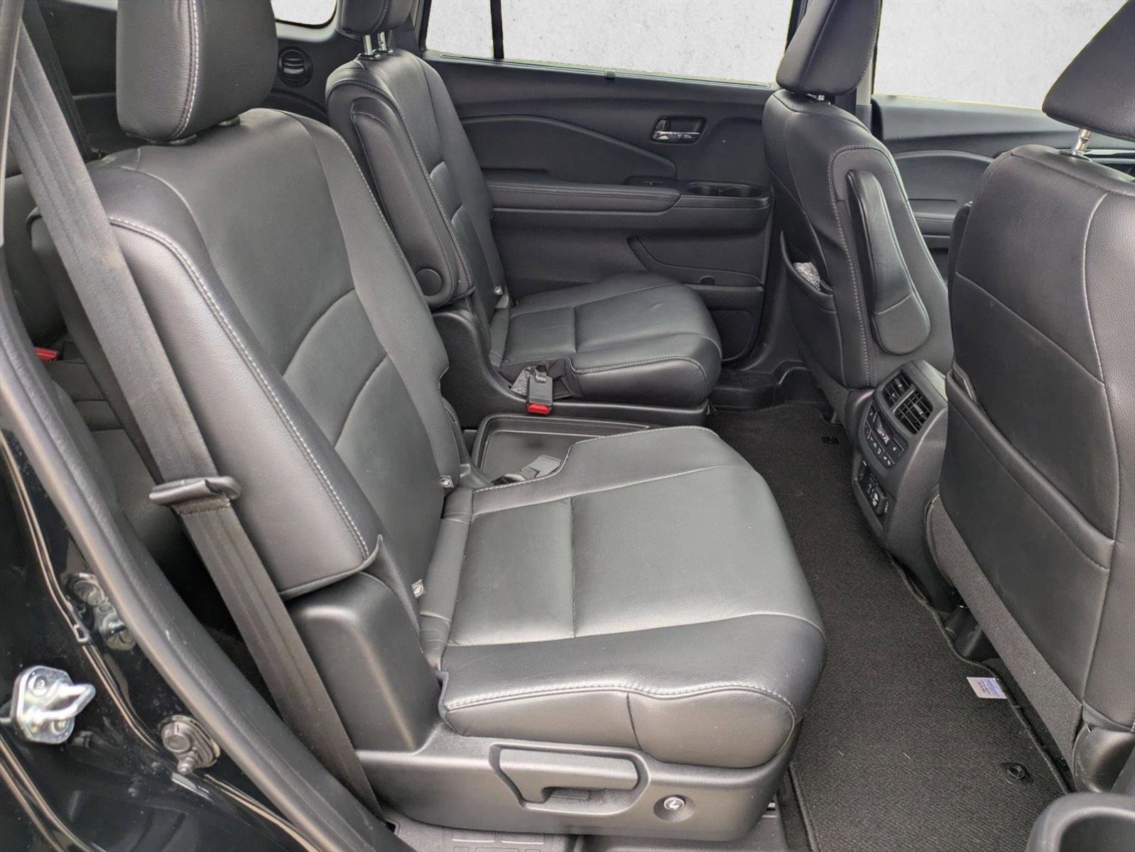 Used 2021 Honda Pilot Touring image 25