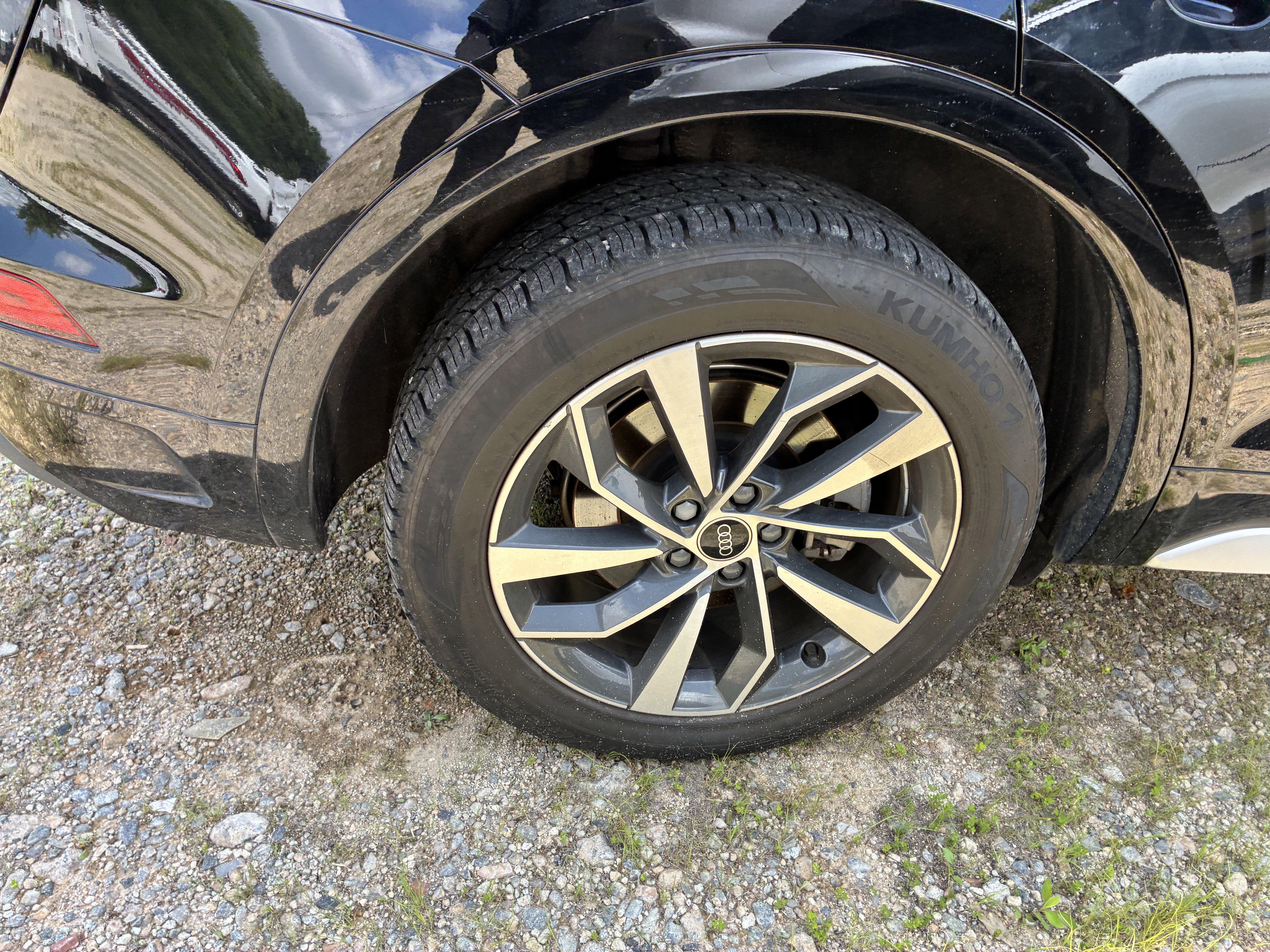 Used 2021 Audi Q5 2.0T Premium Plus w/ Premium Plus Package AWD/4WD image 9