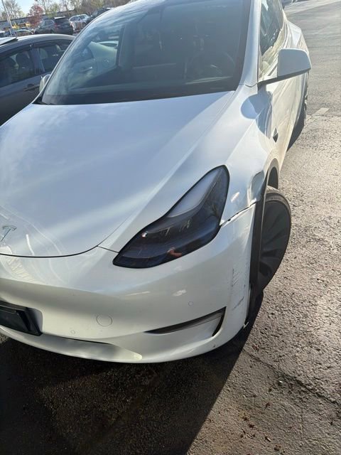 Used 2022 Tesla Model Y Performance image 5