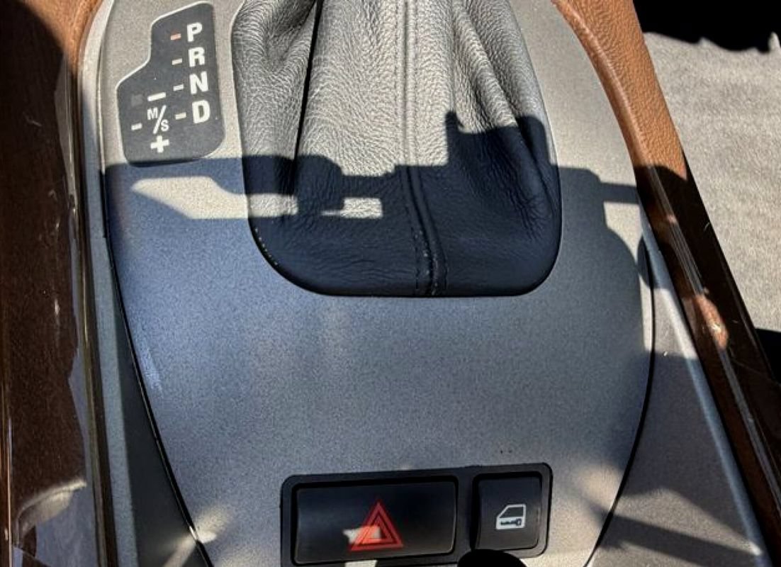 Used 2004 BMW Z4 2.5i RWD image 25
