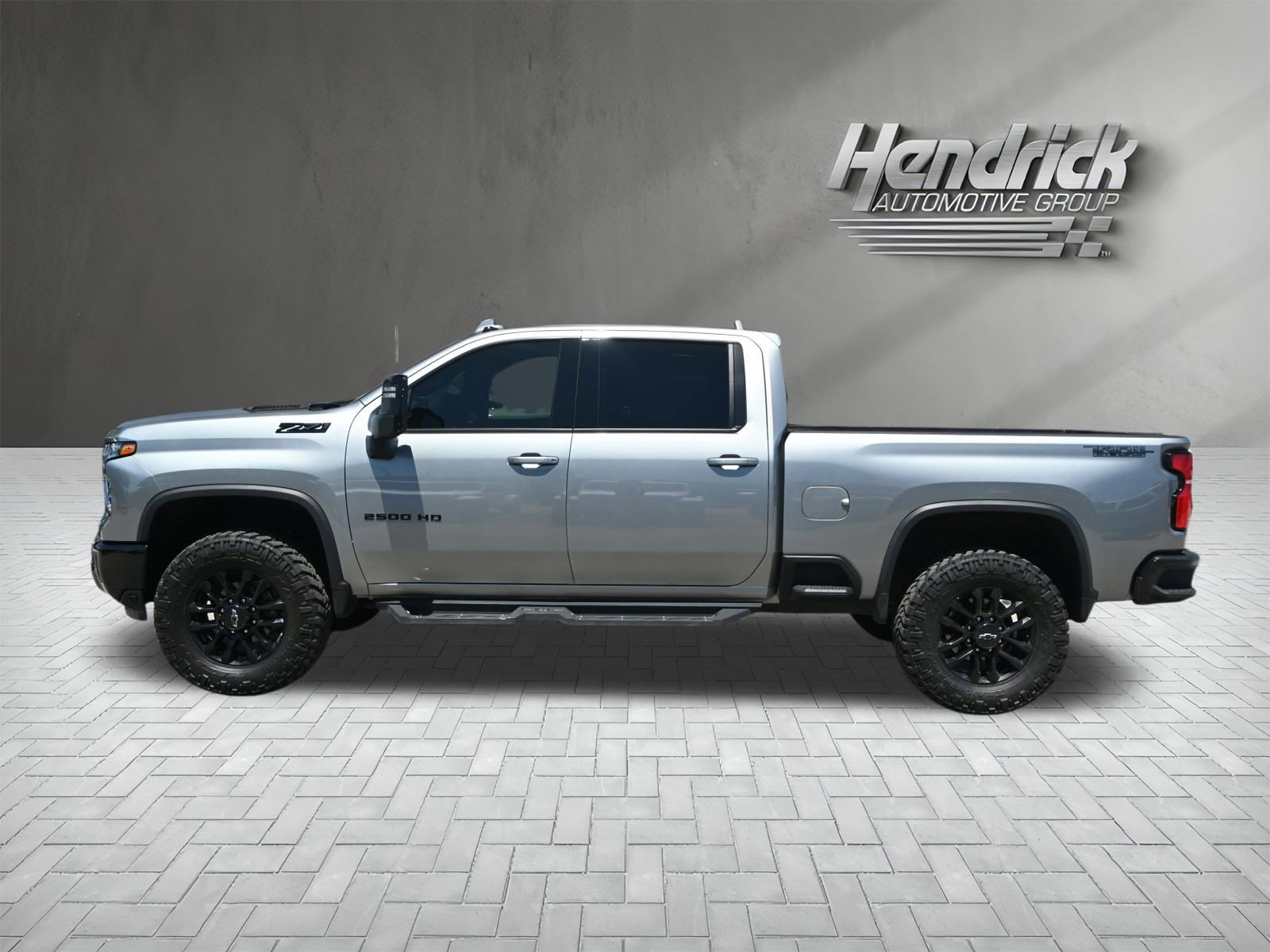 Used 2025 Chevrolet Silverado 2500 LTZ w/ LTZ Plus Package AWD/4WD image 7