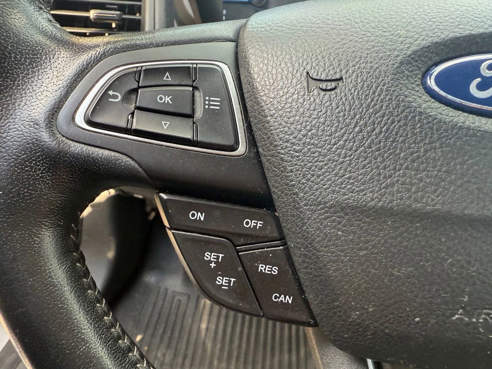 Used 2021 Ford EcoSport SES w/ Interior Protection Package image 12