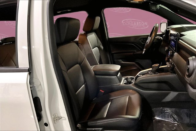 Certified 2023 Chevrolet Colorado Trail Boss w/ Advanced Trailering Package AWD/4WD image 18