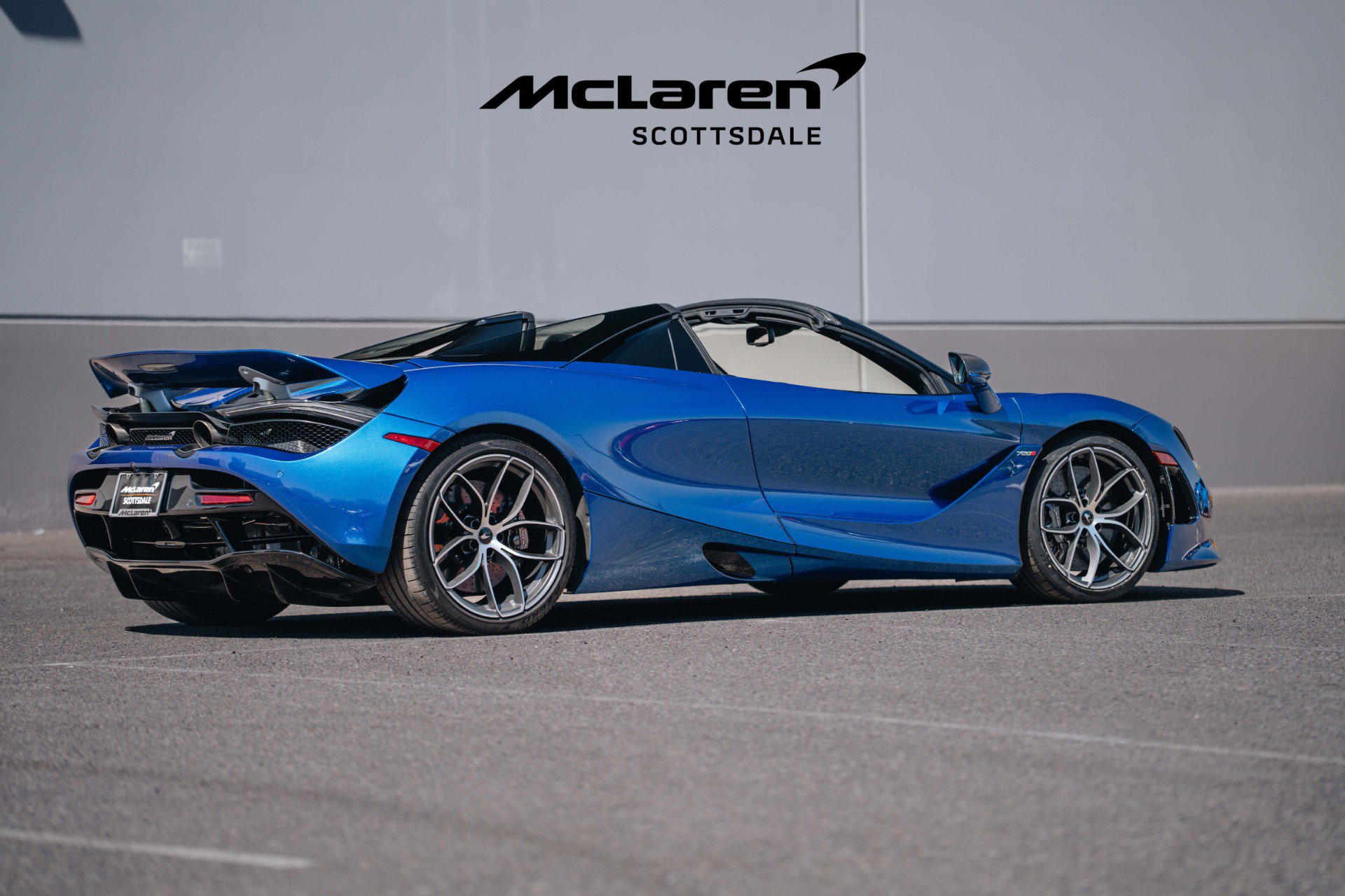 Used 2022 McLaren 720S Luxury image 10