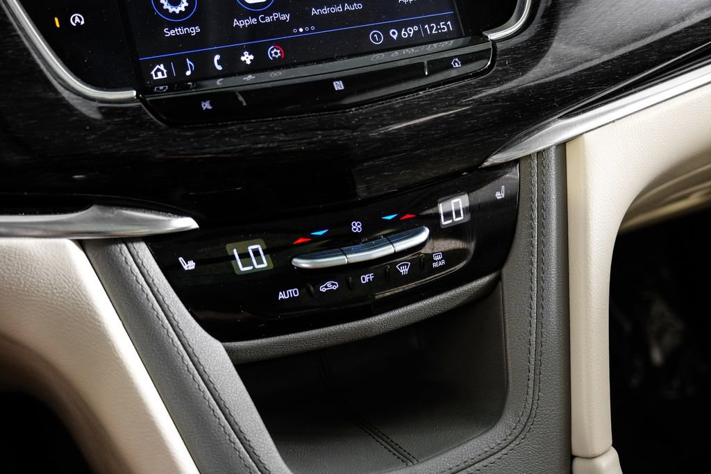 Used 2020 Cadillac XT6 Premium Luxury image 25