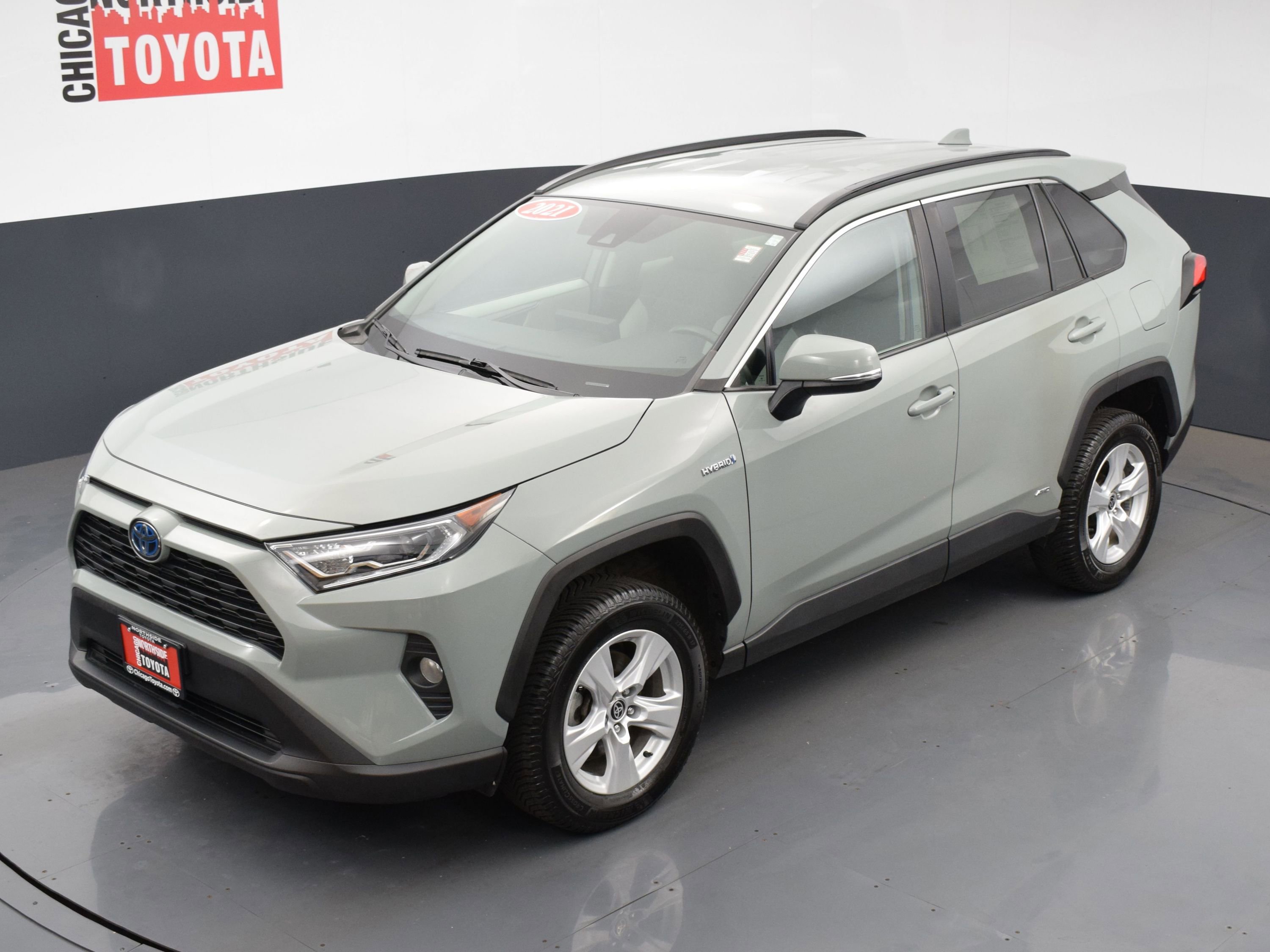 Used 2021 Toyota RAV4 XLE image 23