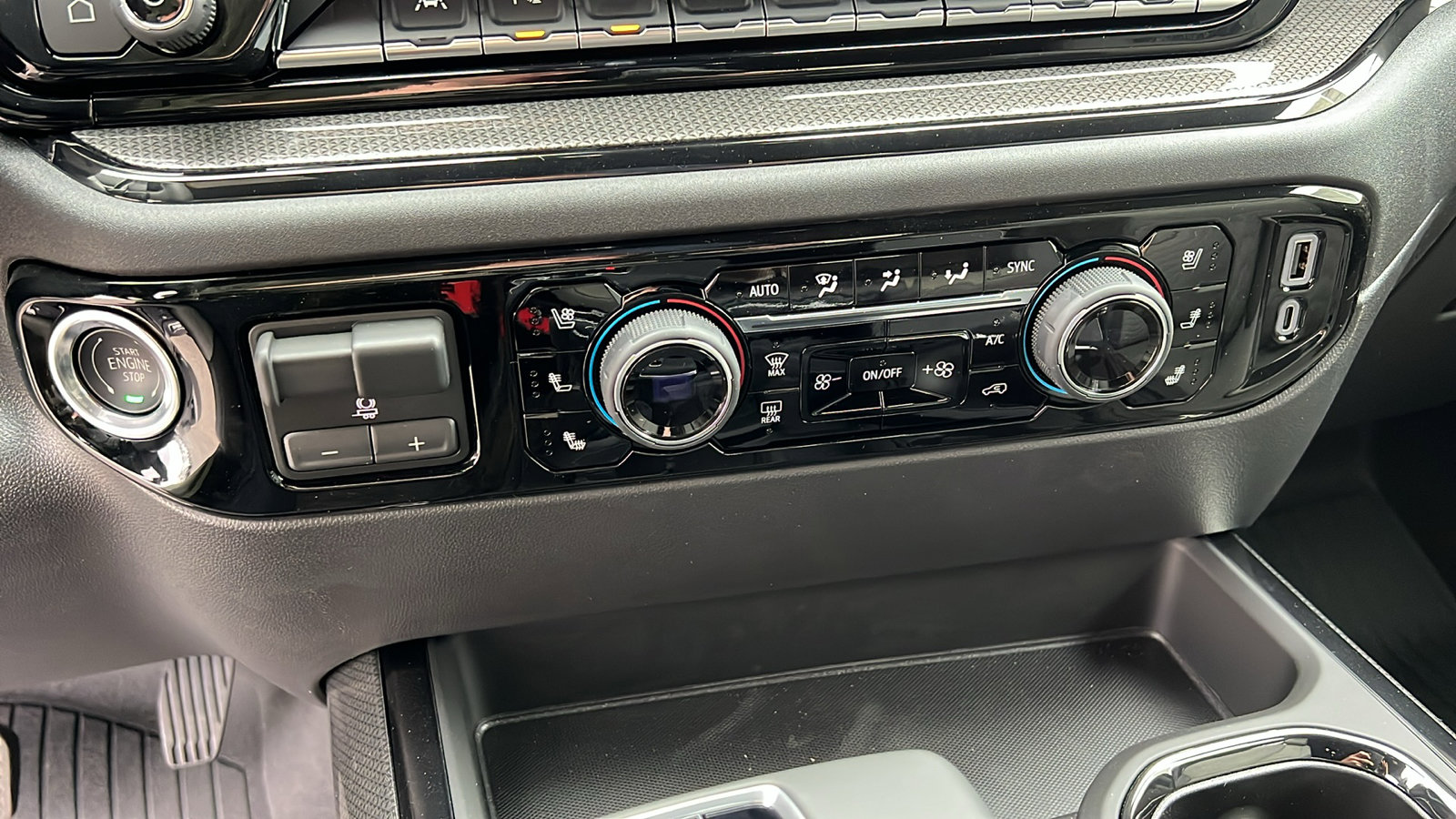 New 2026 Chevrolet Silverado 1500 ZR2 image 25