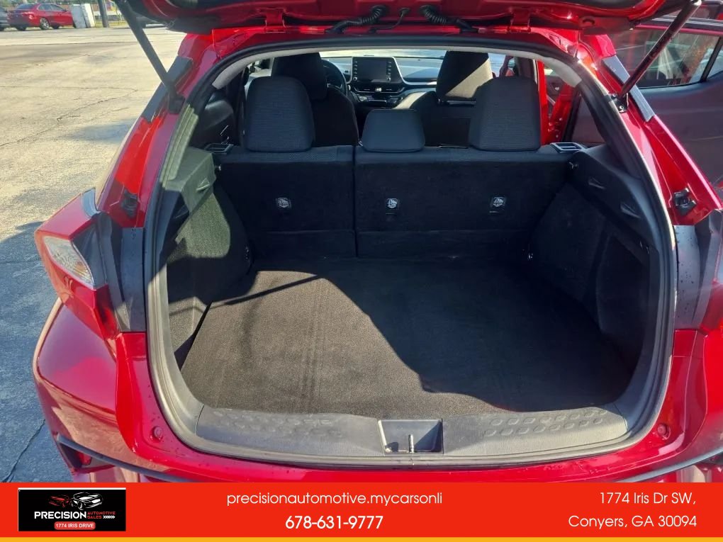 Used 2020 Toyota C-HR LE FWD image 12