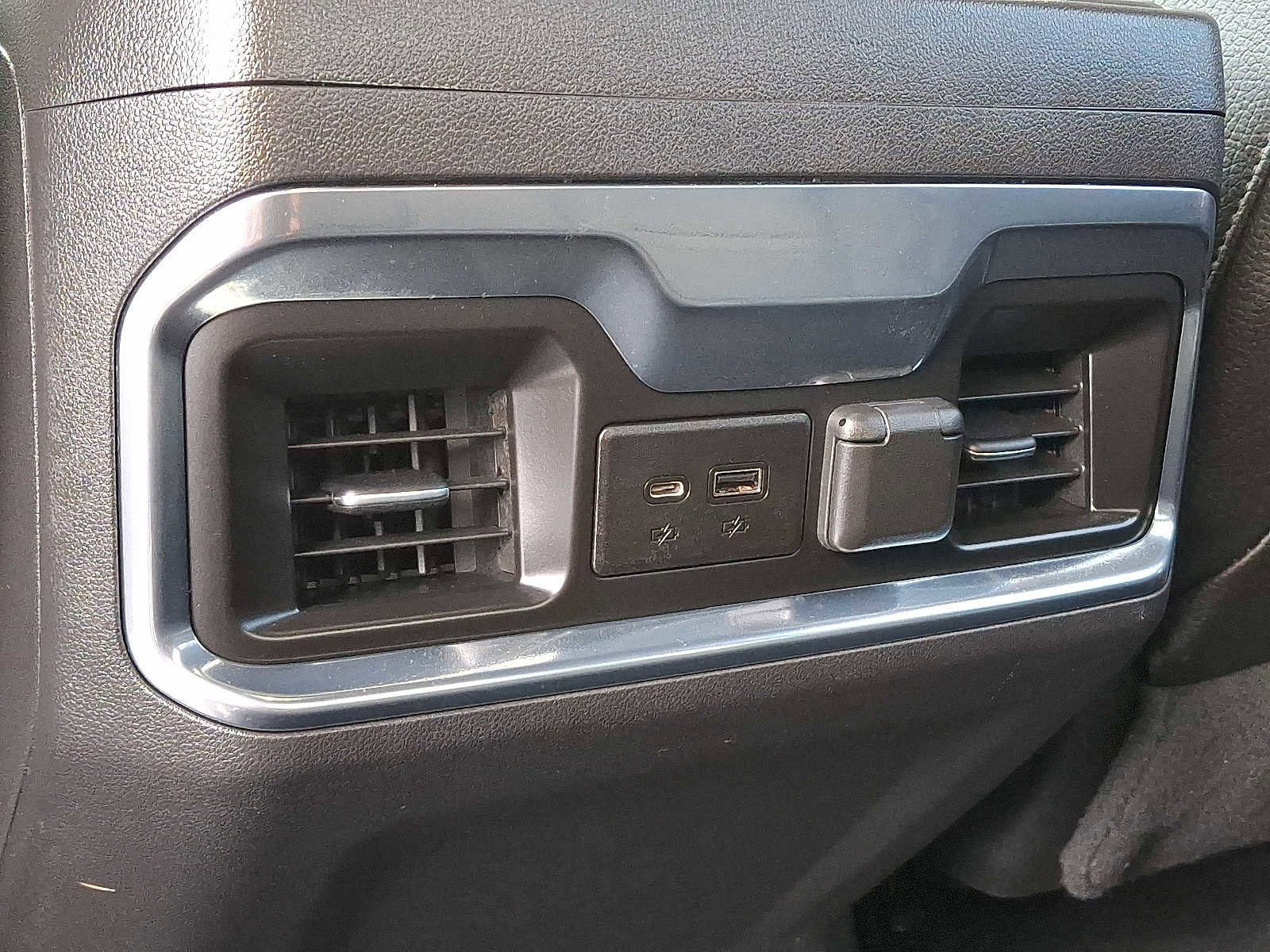 Used 2021 GMC Sierra 1500 Denali w/ Denali Premium Package image 13