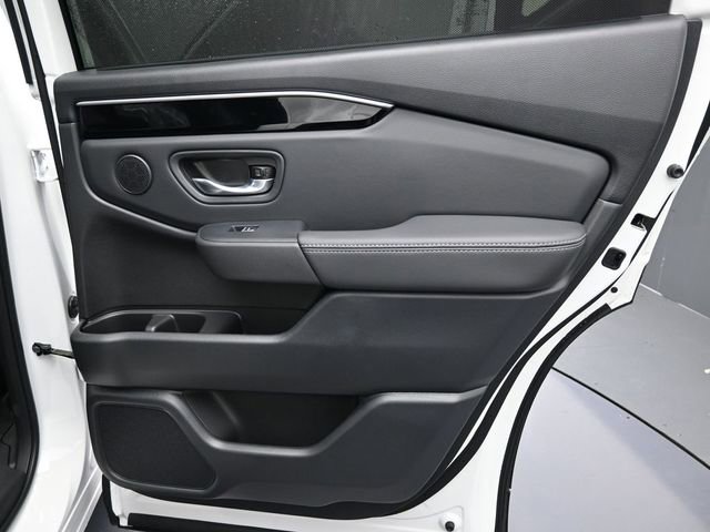 New 2025 Honda Pilot Touring image 21