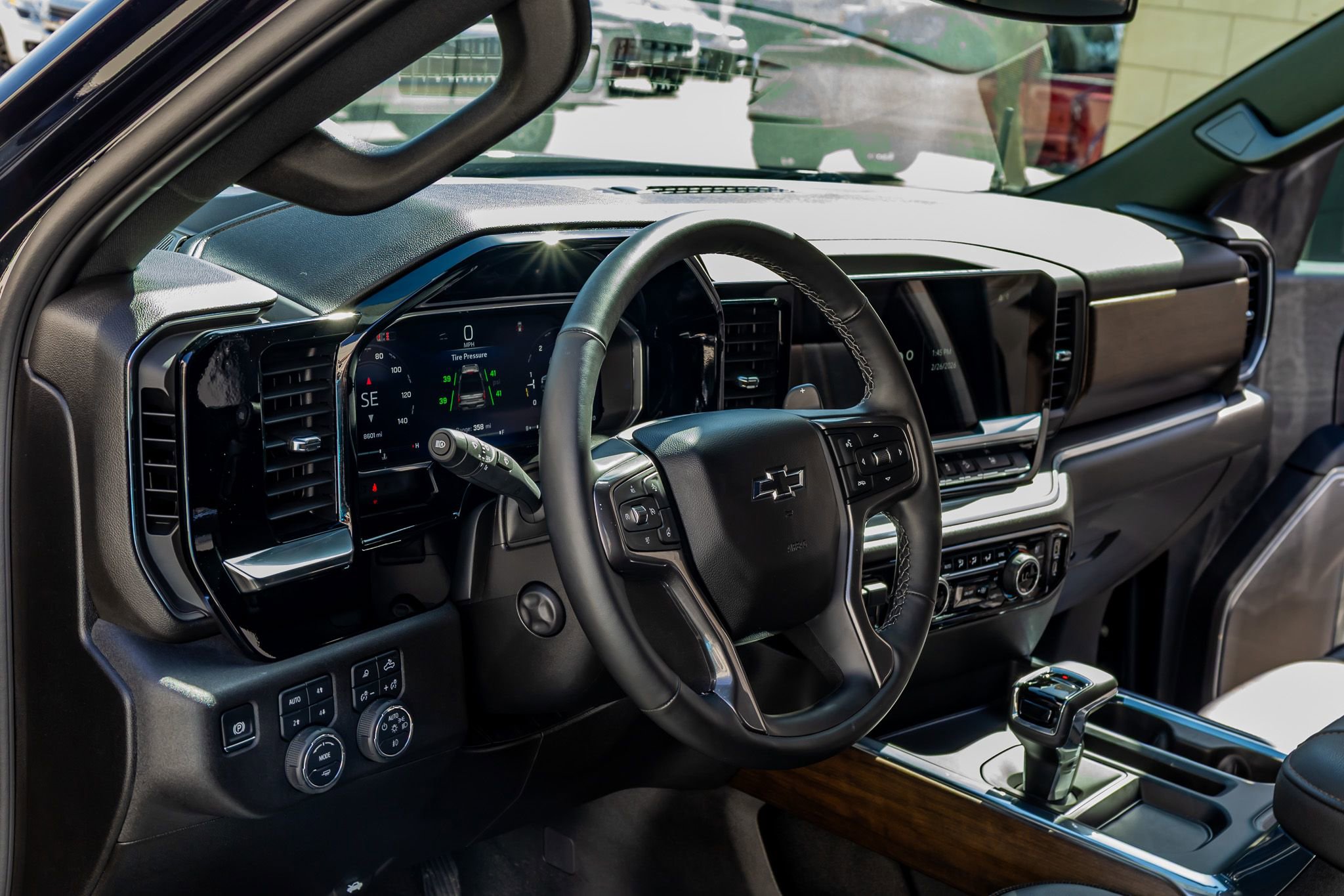 Used 2026 Chevrolet Silverado 1500 High Country w/ Midnight Edition image 17