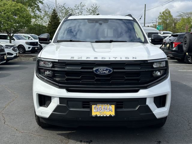 Certified 2025 Ford Expedition Active AWD/4WD image 2