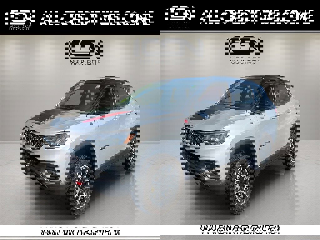 Used 2024 Jeep Compass Trailhawk image 1