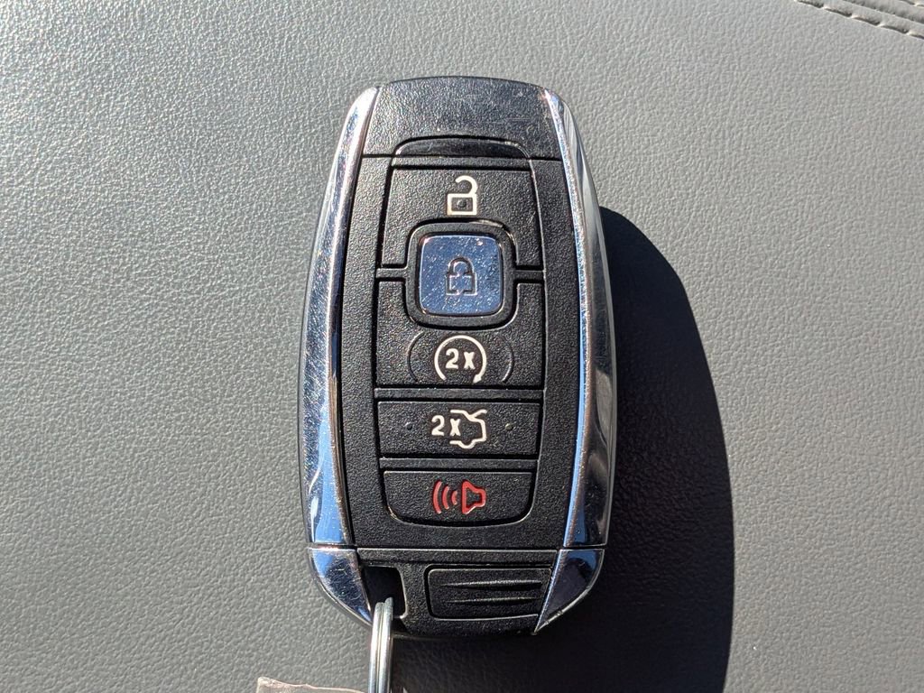 Used 2019 Lincoln Nautilus Reserve AWD/4WD image 30