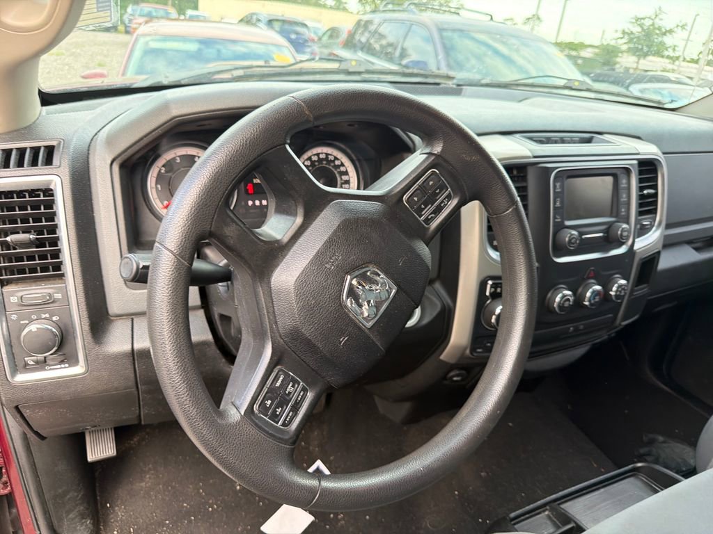 Used 2020 RAM 1500 Classic SLT AWD/4WD image 8
