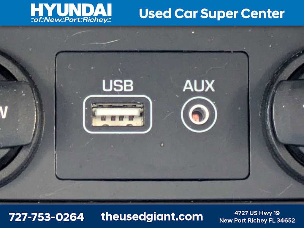 Used 2015 Hyundai Sonata Limited w/ Option Group 06 FWD image 29