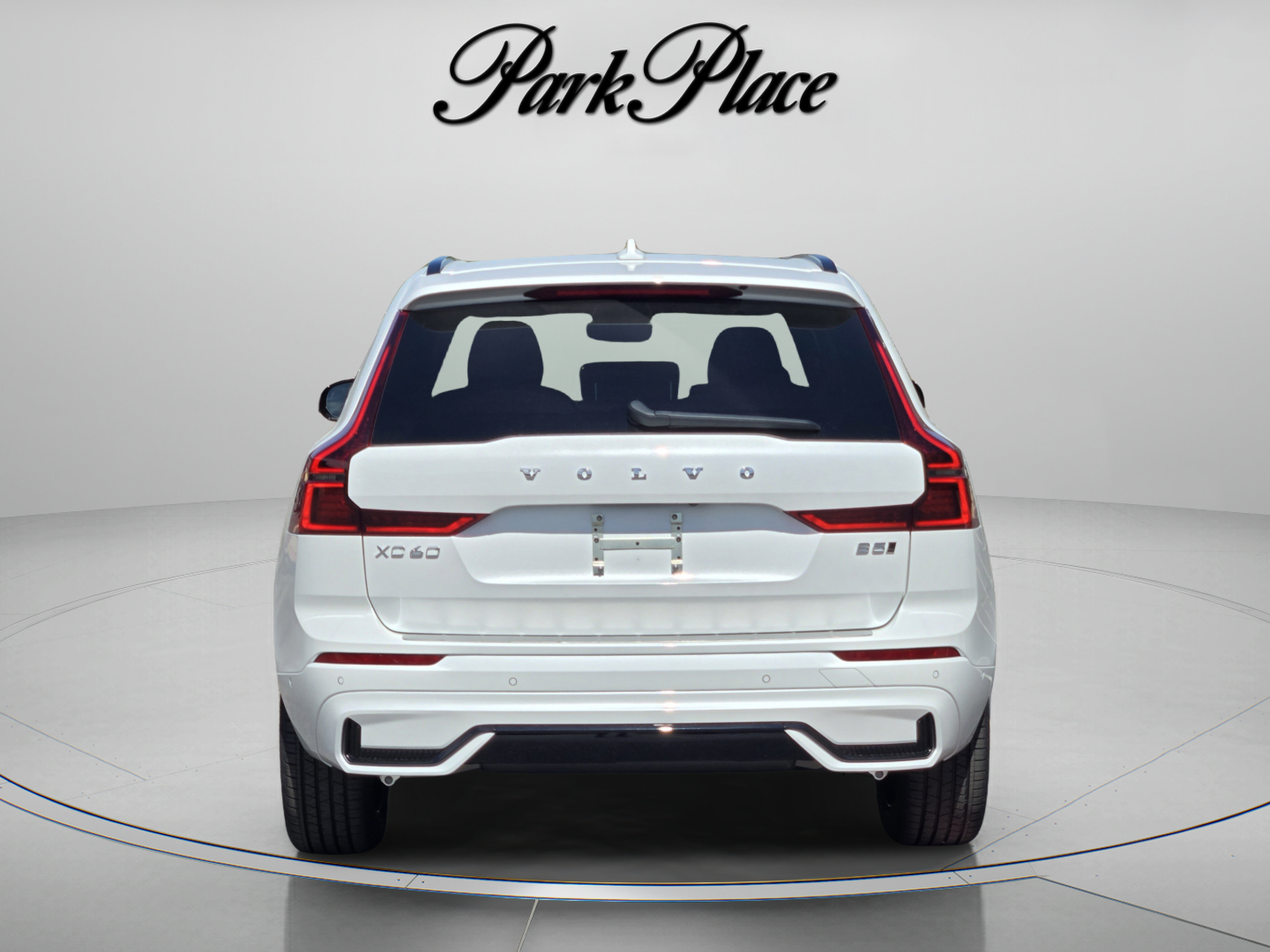 Used 2026 Volvo XC60 B5 Plus w/ Protection Package Premier AWD/4WD image 4