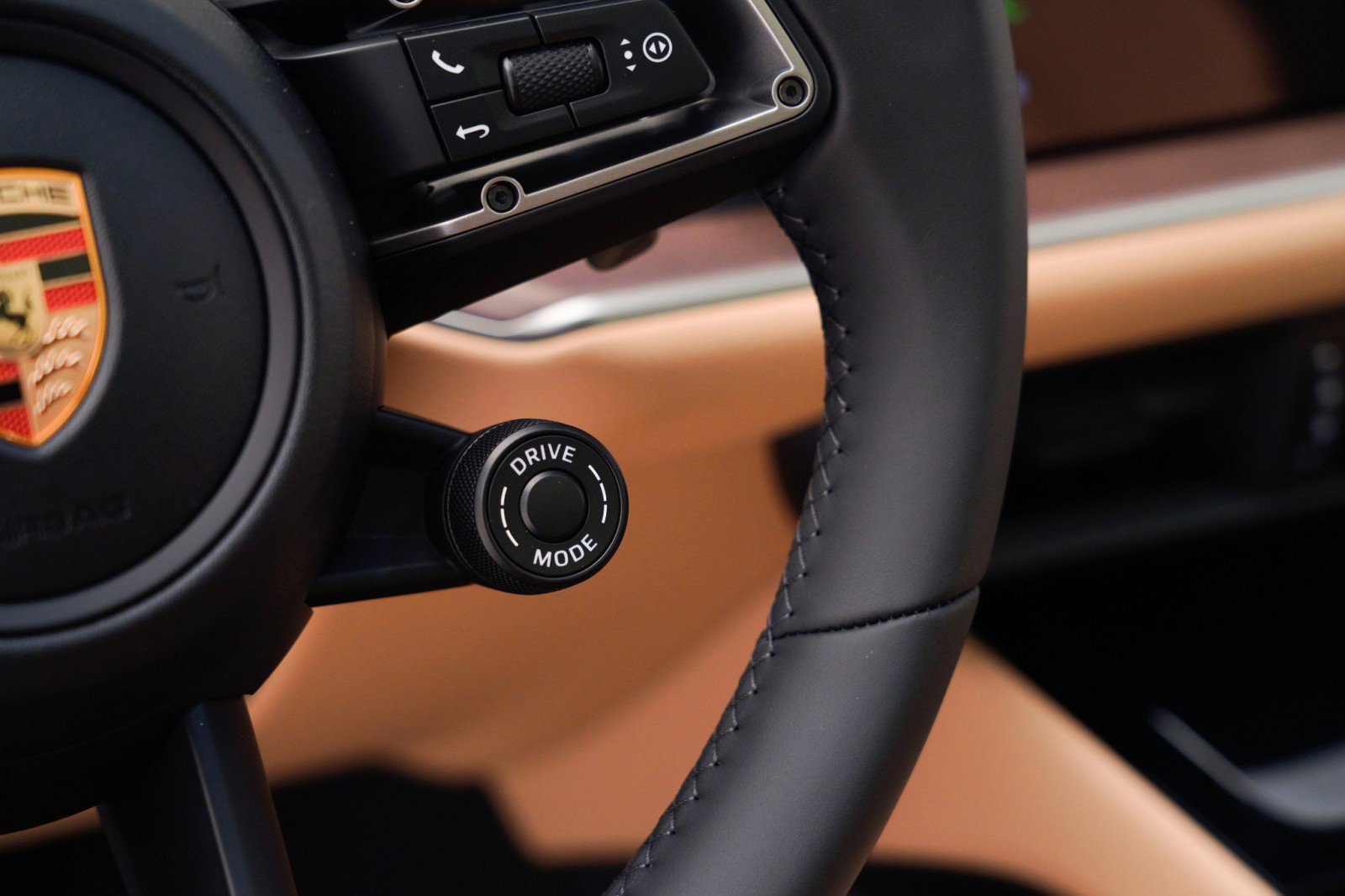 New 2026 Porsche Cayenne Coupe image 28