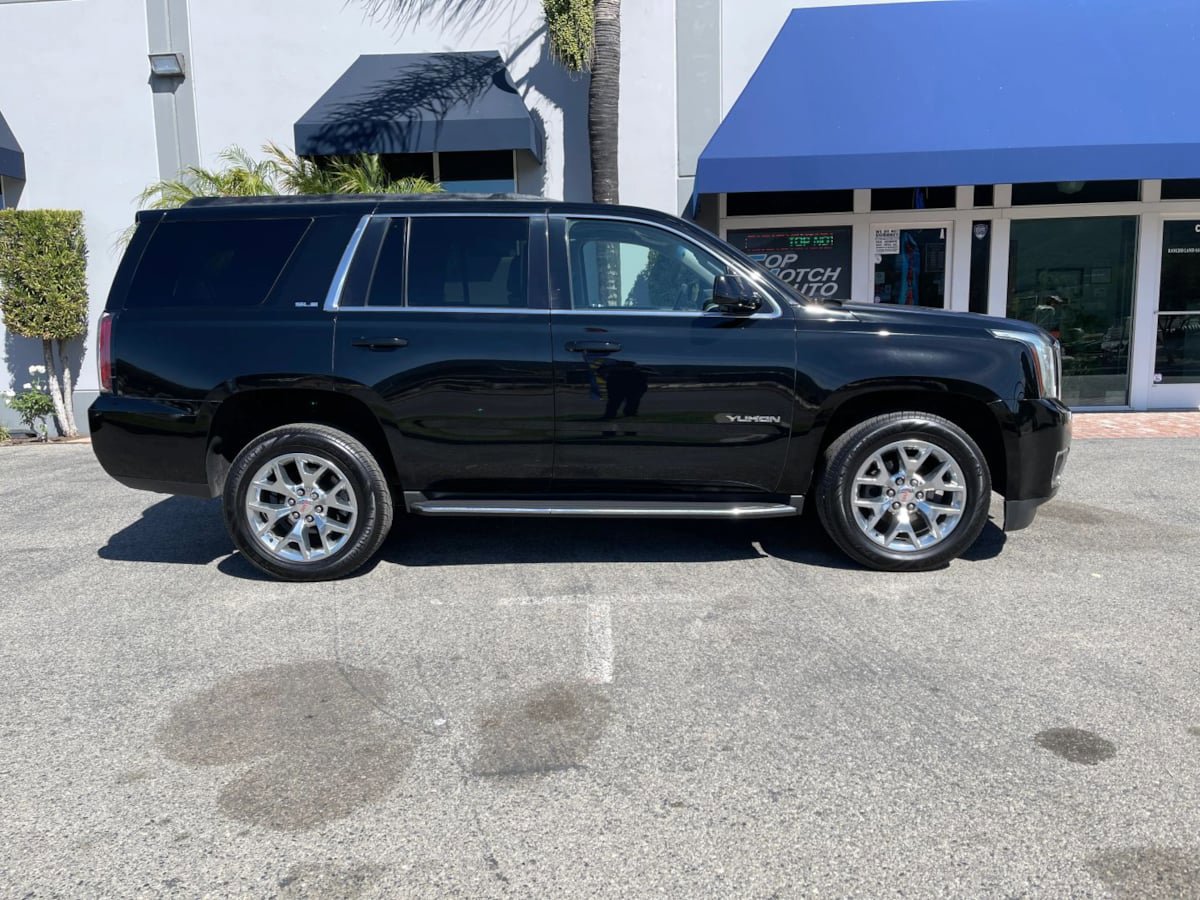 Used 2016 GMC Yukon SLE w/ Convenience Package image 4