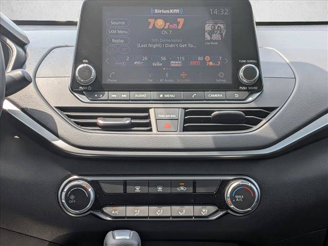 Used 2022 Nissan Altima 2.5 SV FWD image 14