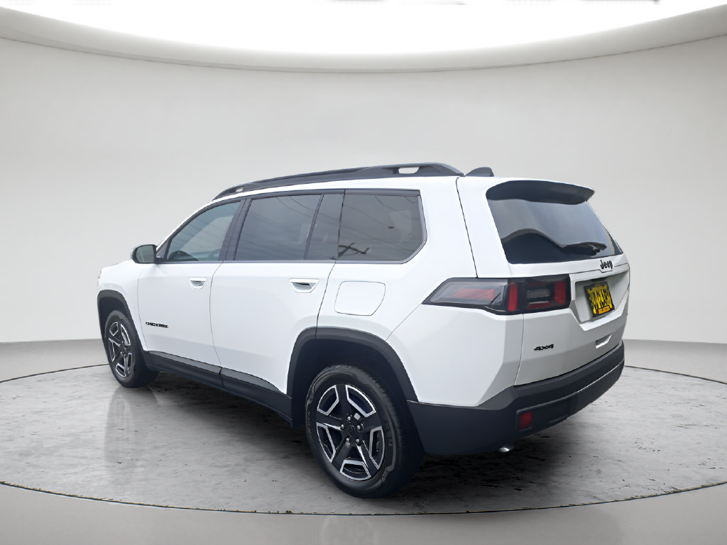 New 2026 Jeep Cherokee Laredo AWD/4WD image 7