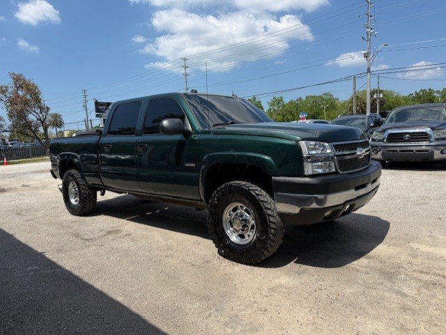 Used 2005 Chevrolet Silverado 2500 LT w/ Heavy-Duty Power Package image 4
