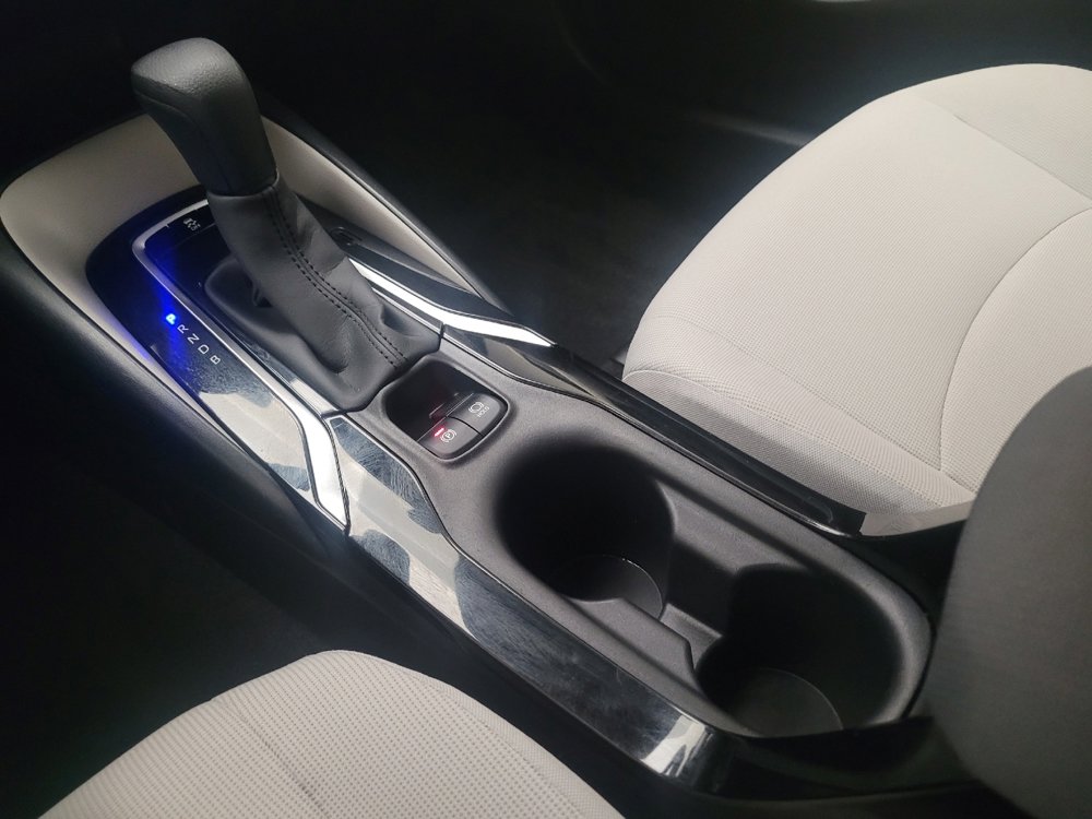 Used 2022 Toyota Corolla LE image 26