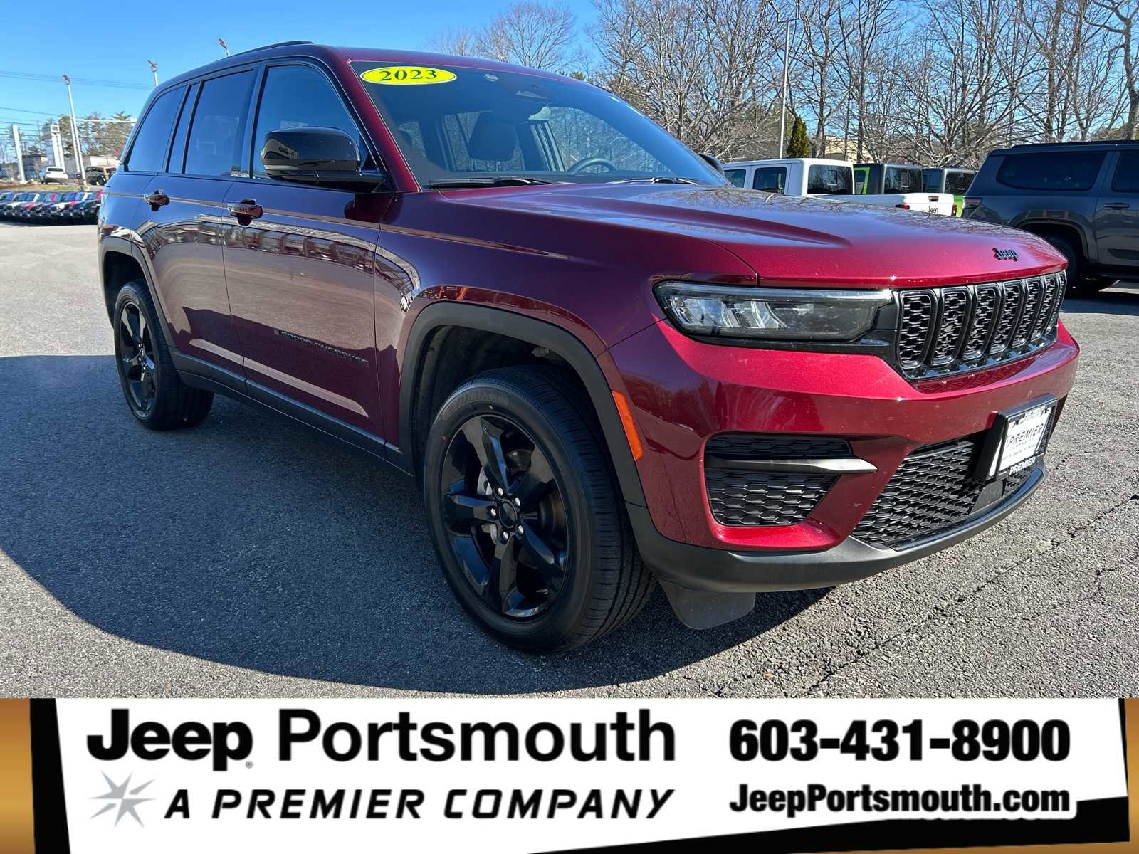 Used 2023 Jeep Grand Cherokee Altitude AWD/4WD image 1