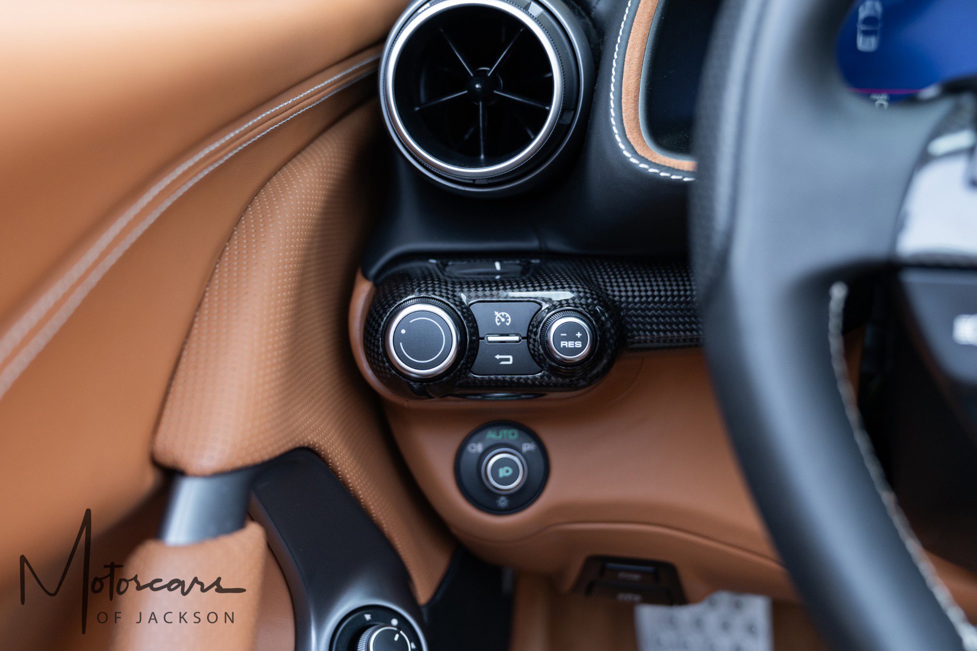 Used 2022 Ferrari 812 GTS image 38