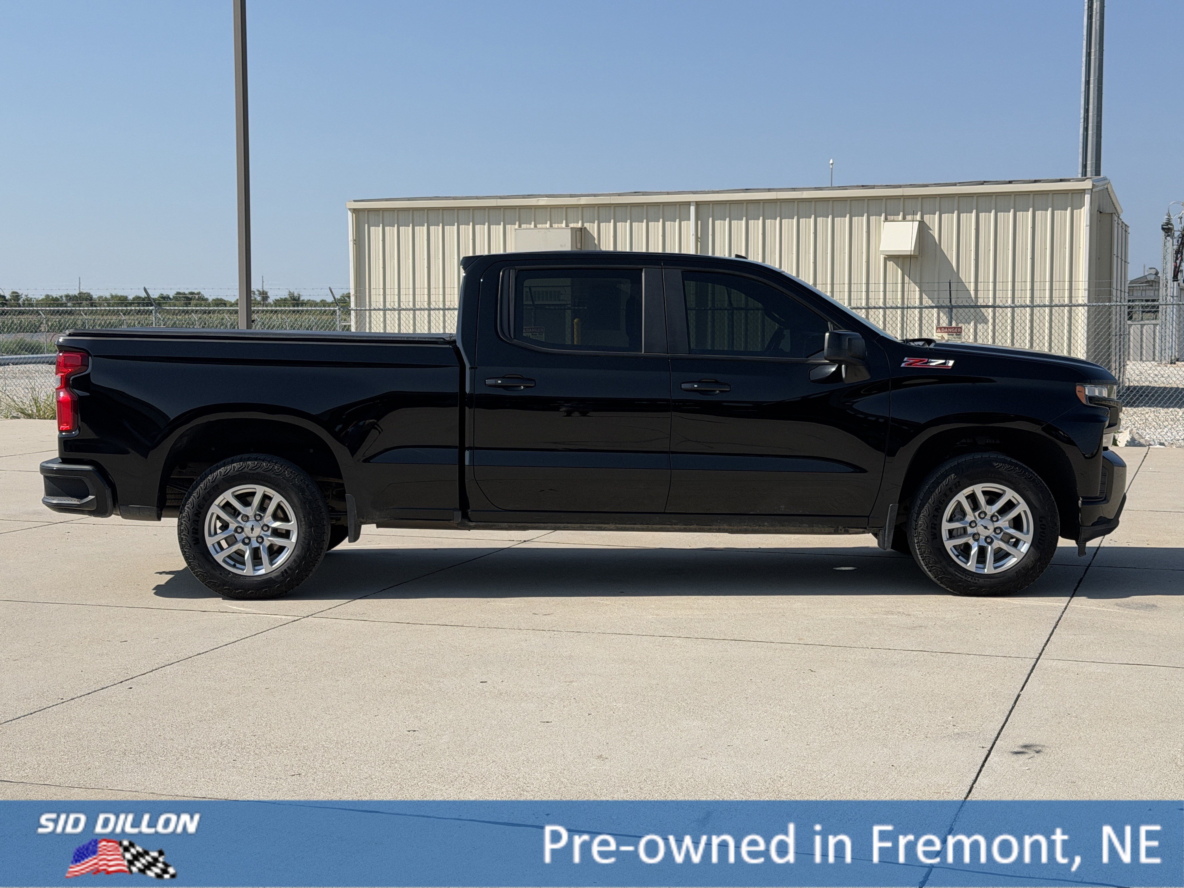 Certified 2019 Chevrolet Silverado 1500 RST AWD/4WD image 3