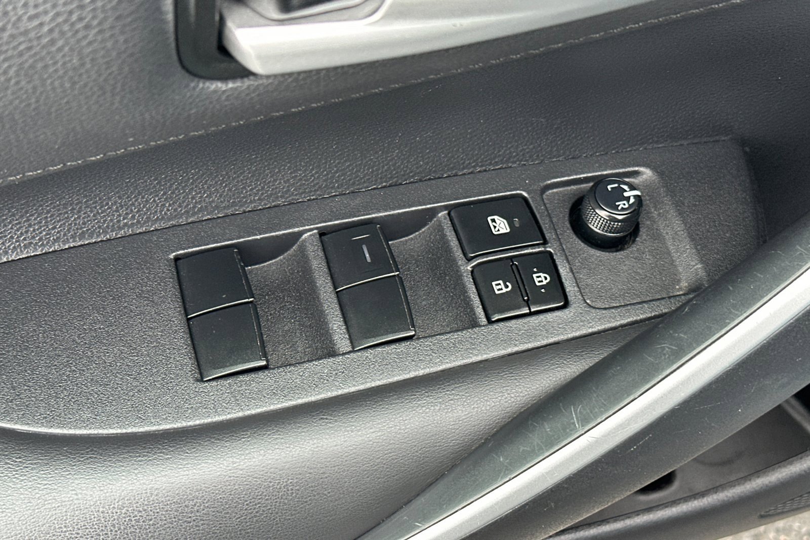 Certified 2020 Toyota Corolla SE image 18