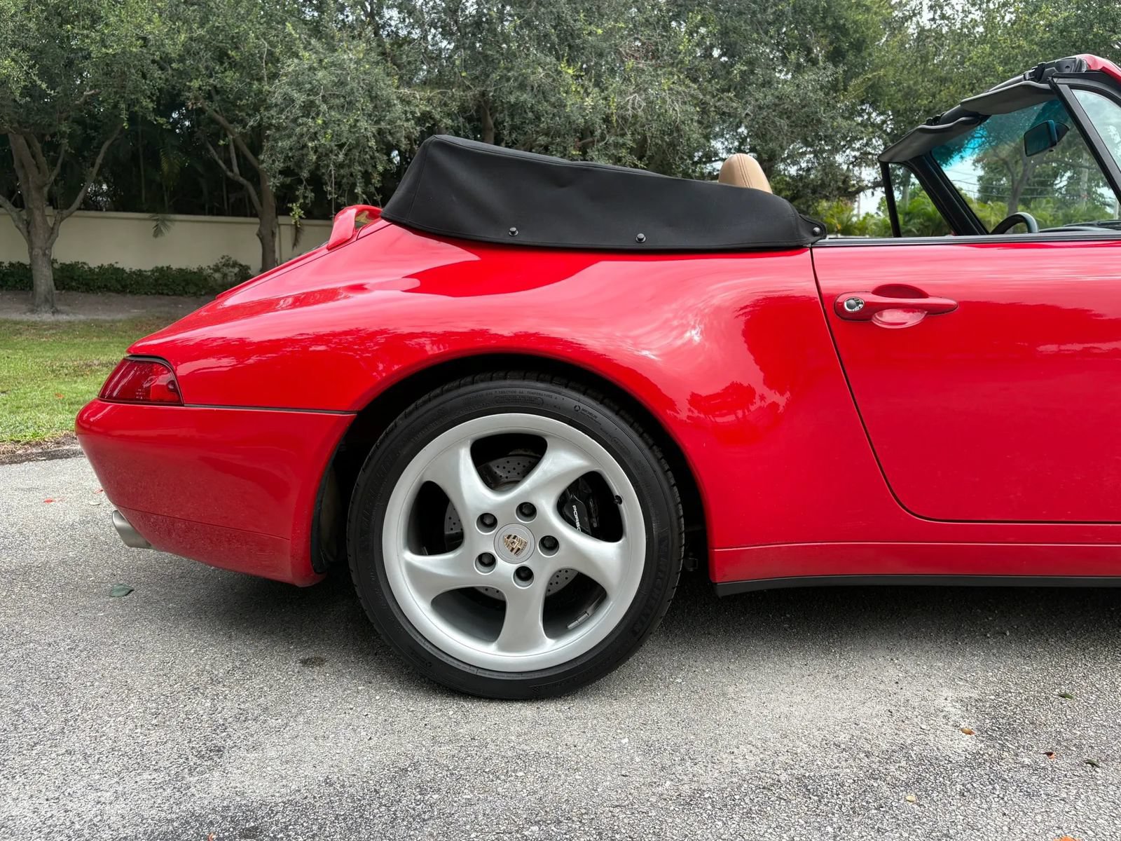 Used 1998 Porsche 911 Cabriolet image 16