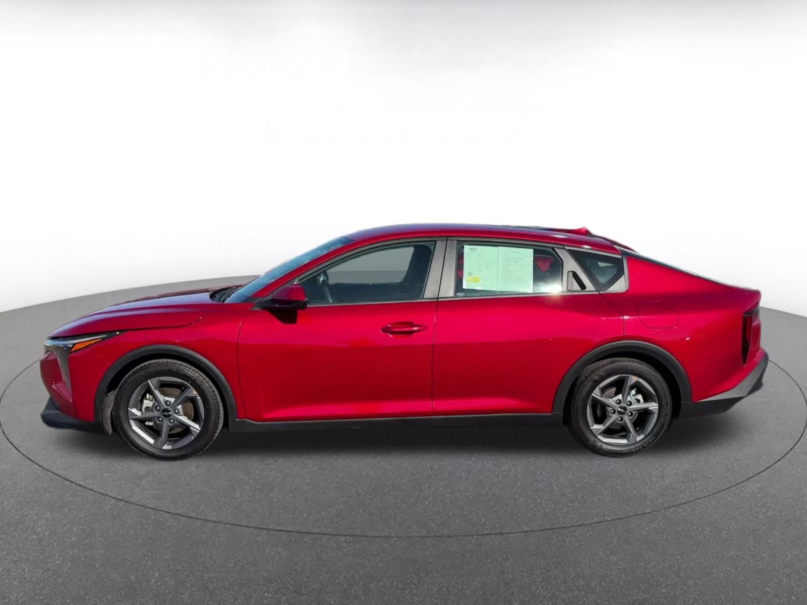 Used 2025 Kia K4 FWD image 9