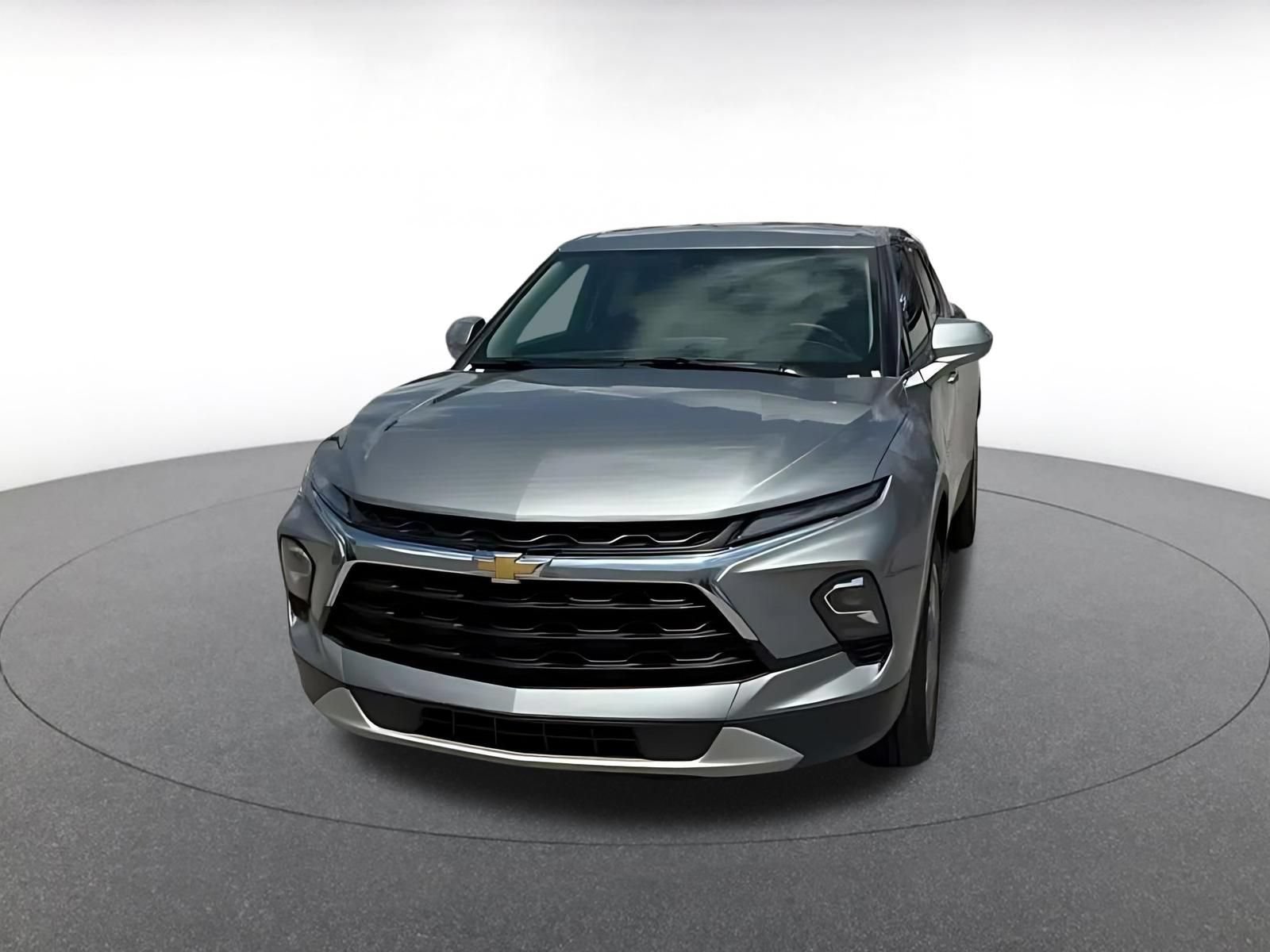 Used 2025 Chevrolet Blazer LT FWD image 4