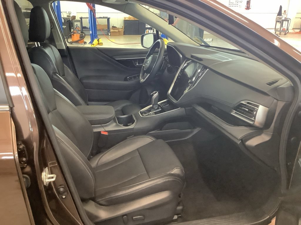 Certified 2022 Subaru Outback Limited AWD/4WD image 14