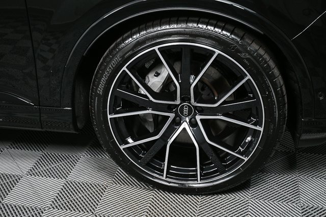 New 2025 Audi Q7 3.0T Prestige image 42