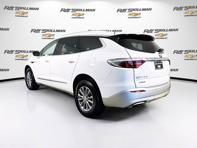 Used 2023 Buick Enclave Essence AWD/4WD image 5