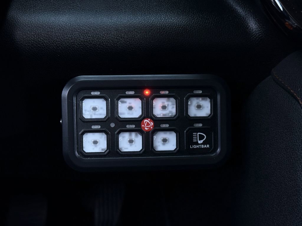 Used 2024 GMC Sierra 3500 AT4 w/ AT4 Premium Plus Package image 20