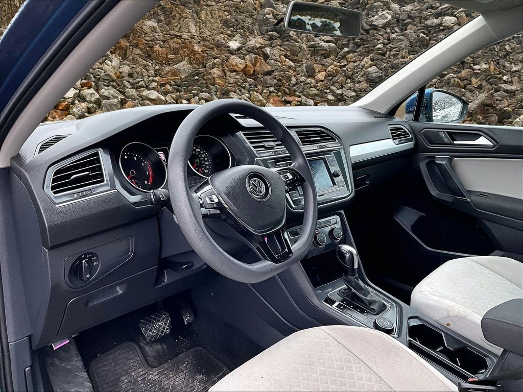 Used 2020 Volkswagen Tiguan S image 11