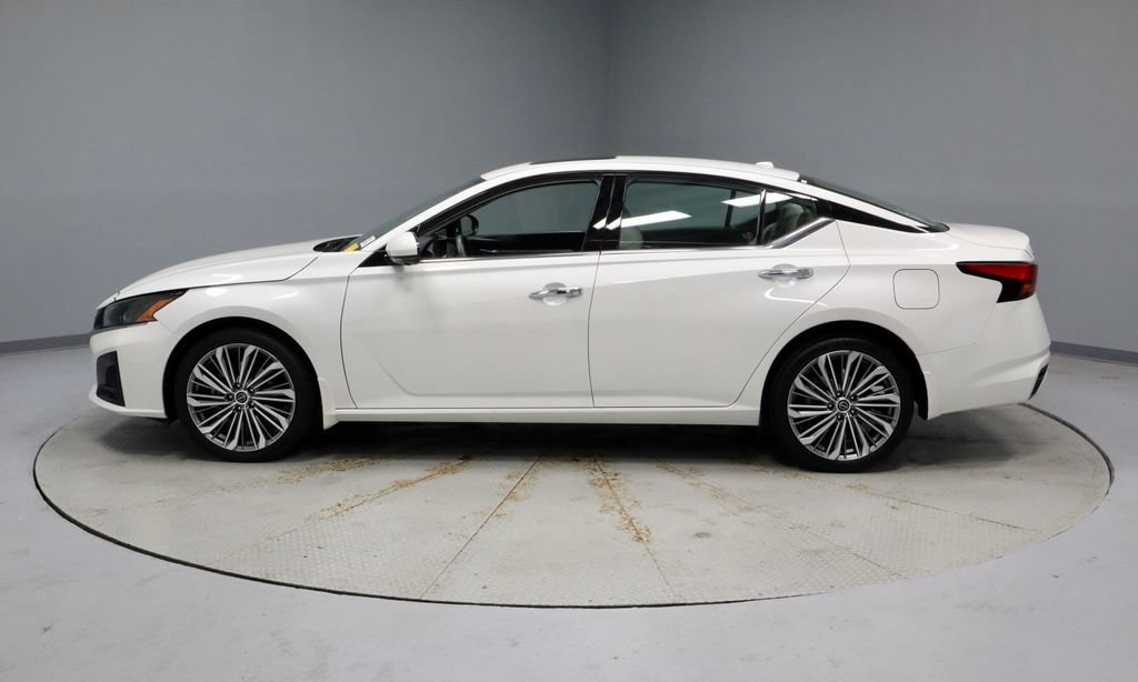 Certified 2024 Nissan Altima 2.5 SL AWD/4WD image 7