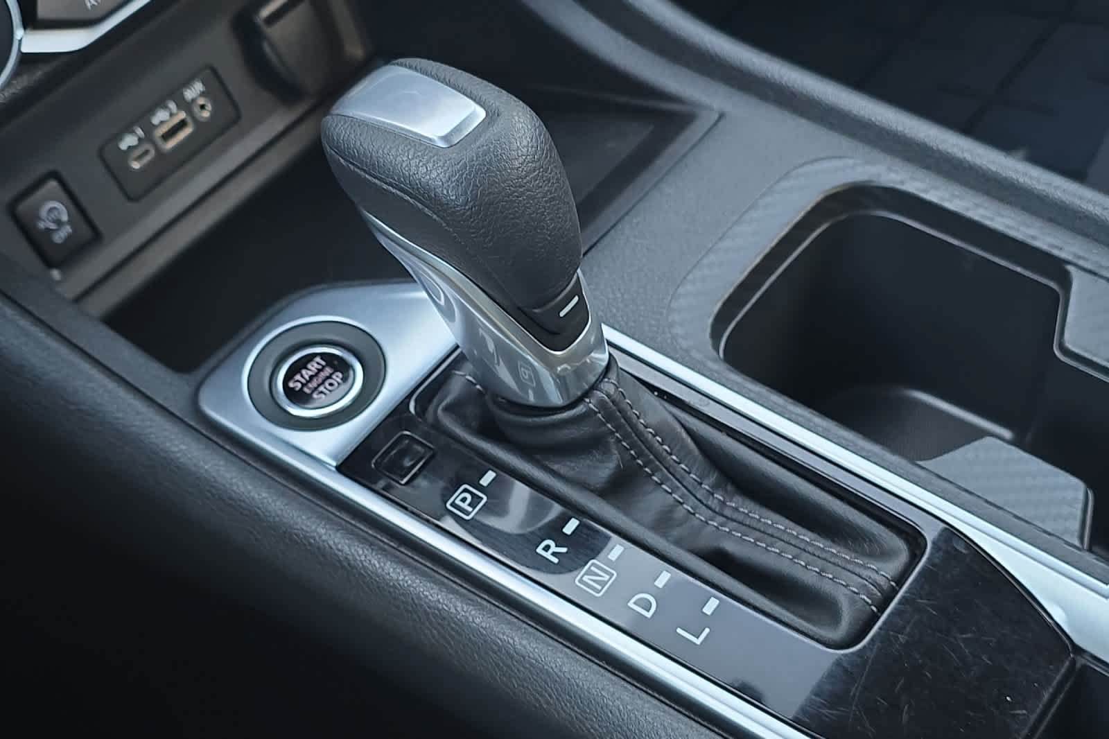 Used 2024 Nissan Sentra SV FWD image 20