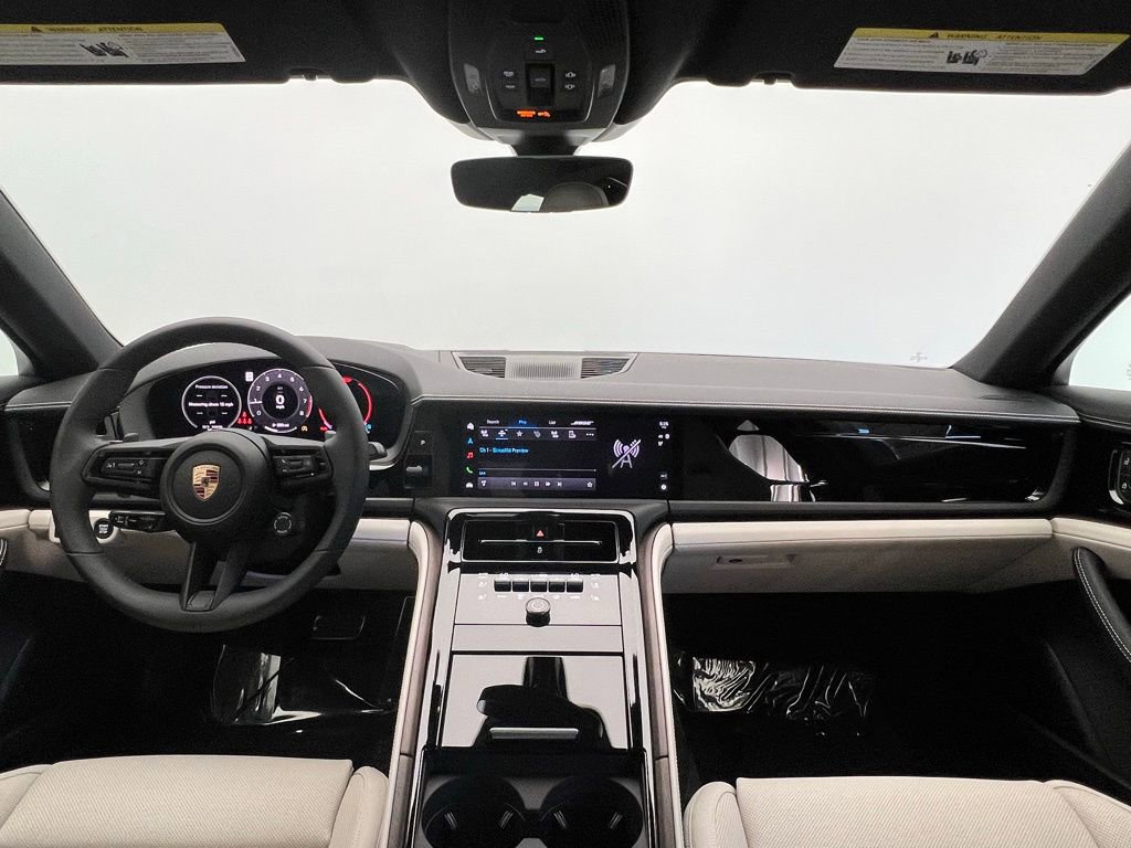 New 2025 Porsche Panamera image 6