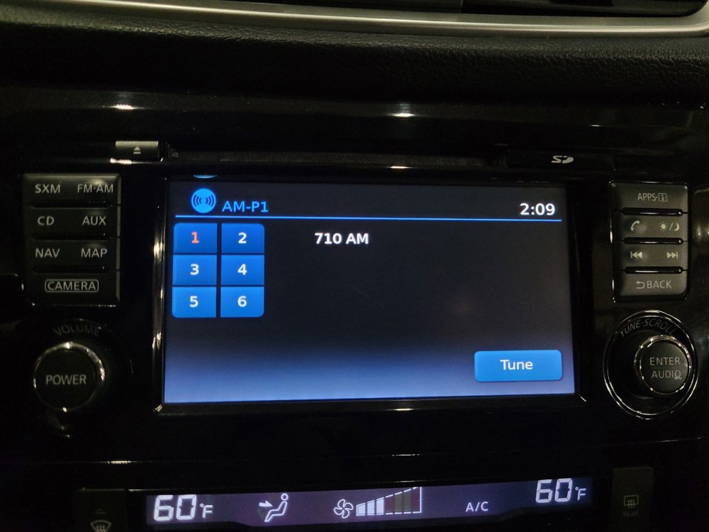 Used 2016 Nissan Rogue SV w/ SV Premium Package AWD/4WD image 25