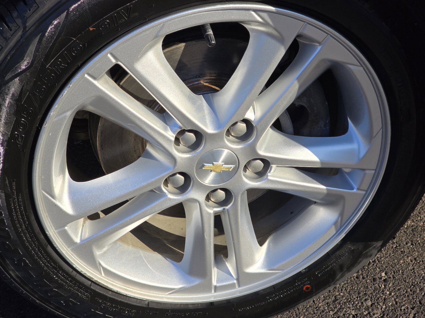 Used 2017 Chevrolet Cruze LT w/ Convenience Package image 14