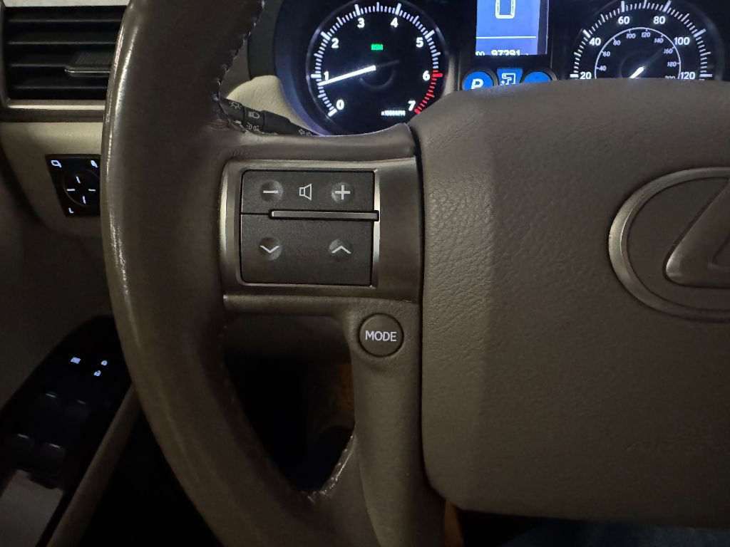 Used 2017 Lexus GX 460 Premium w/ Premium Package image 24