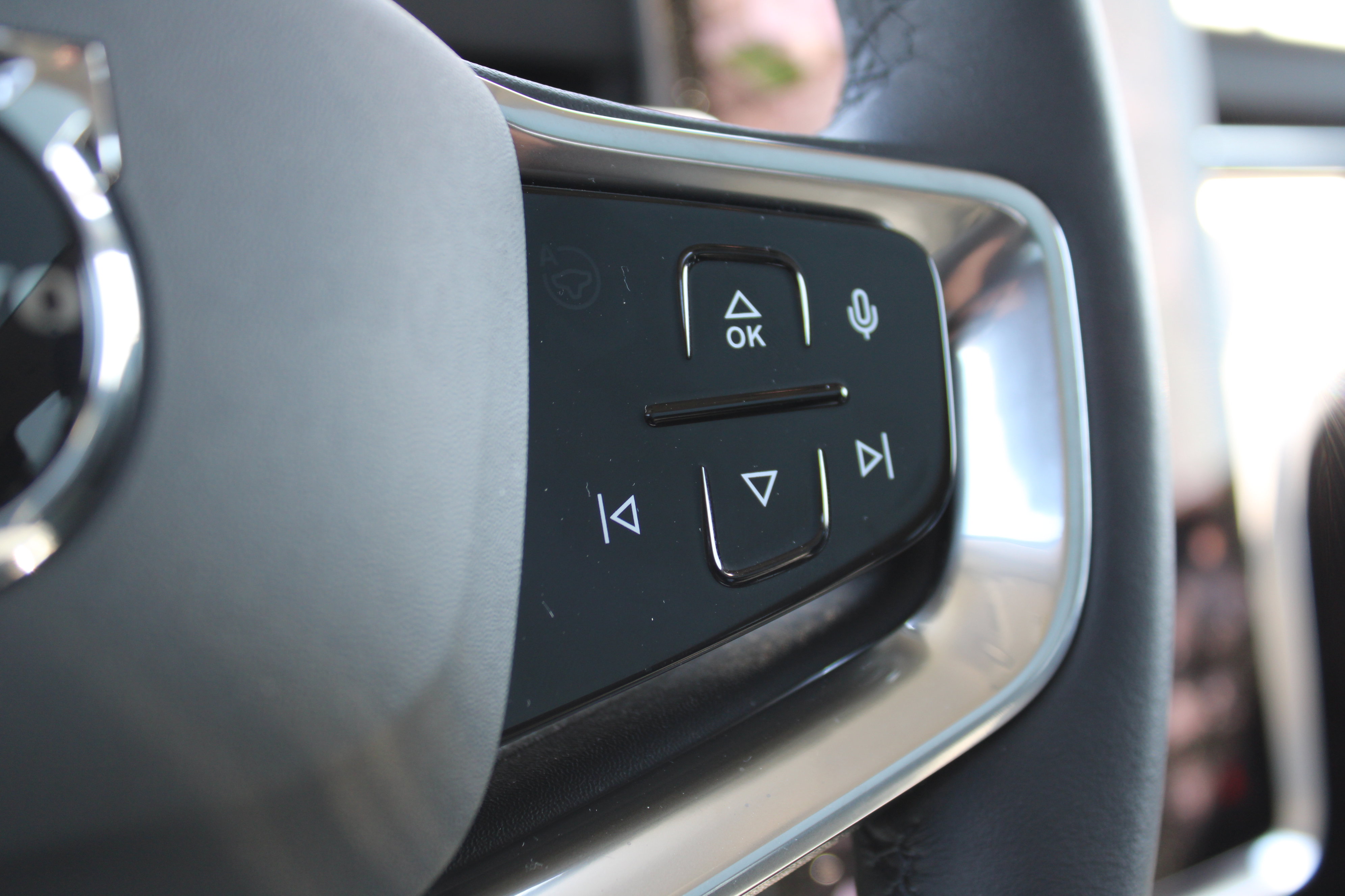 New 2025 Volvo EX90 Ultra image 13