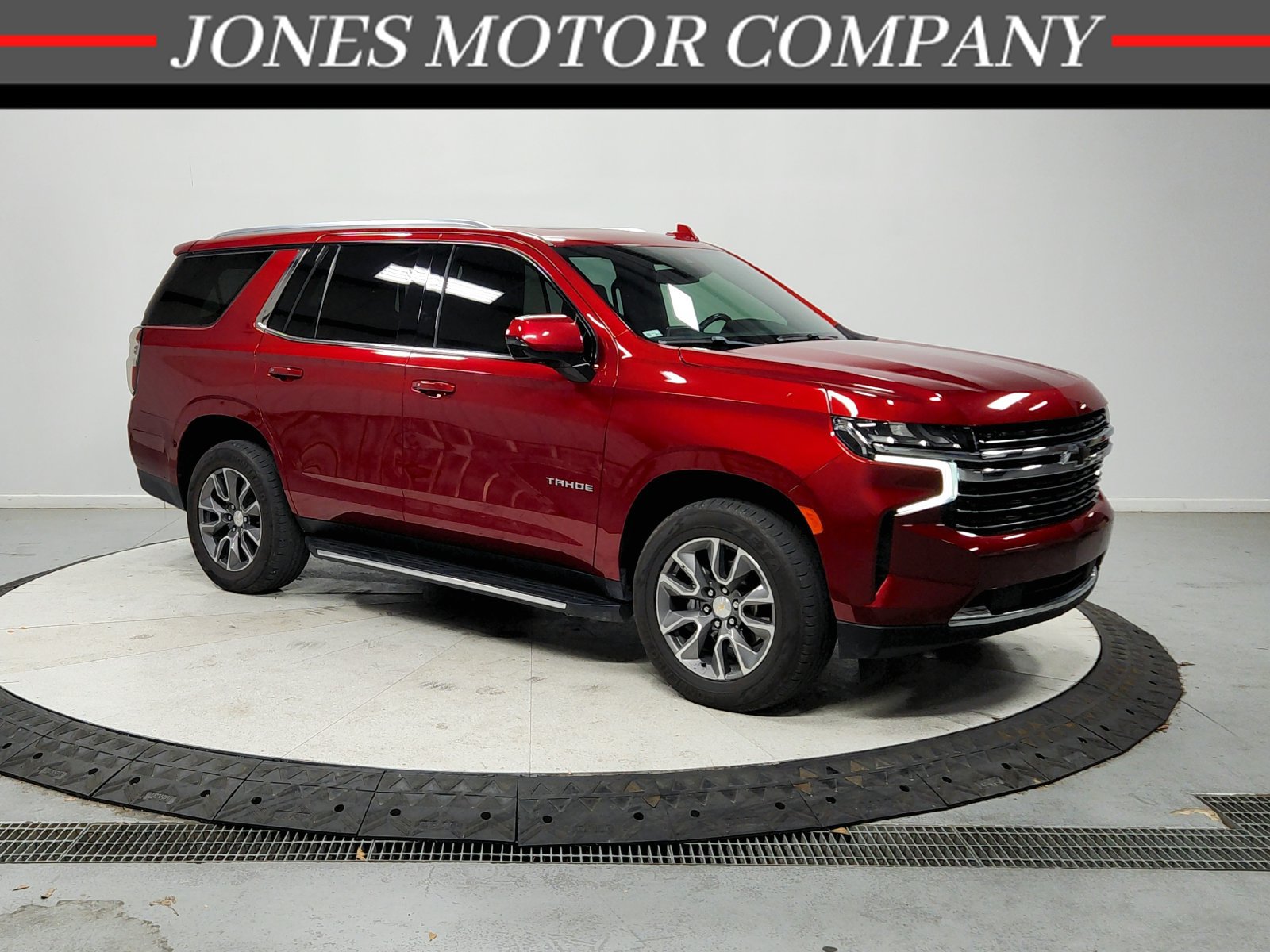 Used 2023 Chevrolet Tahoe LT w/ Luxury Package RWD image 1