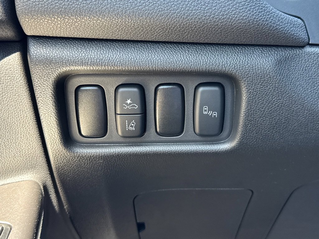 New 2027 Mitsubishi Outlander Sport SE FWD image 17